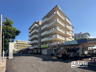 Foto Appartamento in Viale Gabriele D'Annunzio 183, Riccione di 90 m²