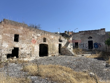 Foto Villa unifamiliare in Via Santa Sofia snc, Grottaglie di 300 m²