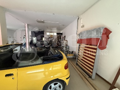 Foto Negozio a Santa Maria a Monte Ponte a Egola, Stibbio di 68 m²