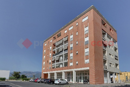 Foto Appartamento in Via Osci 26, Latina Piccarello di 123 m² con 4 locali