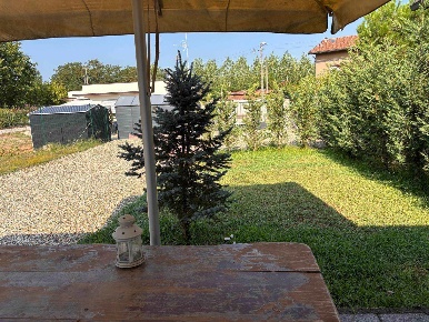 Foto Villa unifamiliare a Vigevano Centro di 90 m² con 3 locali in vendita