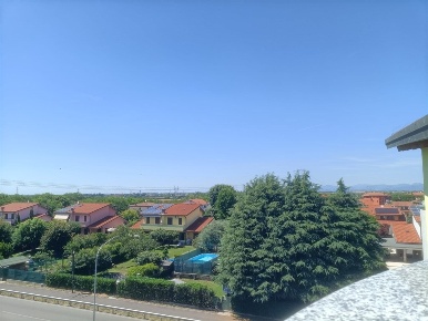 Foto Attico a Pozzo d'Adda di 90 m² con 3 locali in vendita