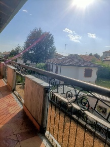 Foto Appartamento in VIA PASCOLI, Trezzano Rosa di 136 m² con 4 locali