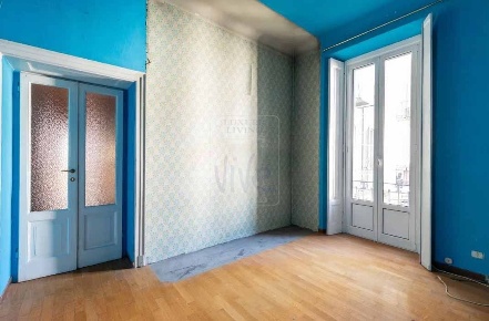 Foto Appartamento in Via Luigi Settembrini, Milano Centrale di 220 m²