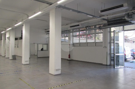 Foto Laboratorio in Via di Novoli, Firenze Novoli di 350 m² con 5 locali