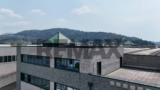 Foto Ufficio in via Leonardo Da Vinci 13, Carobbio degli Angeli di 203 m²