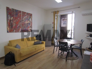 Foto Appartamento in Via Ugo Bassi 24, Palermo Borgo Vecchio di 67 m²