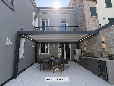 Foto Casa indipendente in Via Ludovico Ariosto, Ferrara Centro Storico
