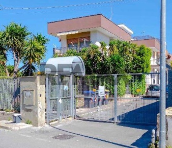 Foto Appartamento in Via Ospedale Di Venere 109, Bari Carbonara di Bari