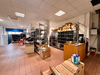 Foto Locale commerciale in Via Francesco Pastonchi 88, Genova Marassi