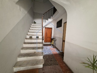 Foto Locale commerciale a Pietrasanta di 47 m² con 2 locali in vendita