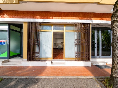 Foto Negozio a Carrara Stadio, Sant'Antonio, Marasio di 44 m² con 1 locali