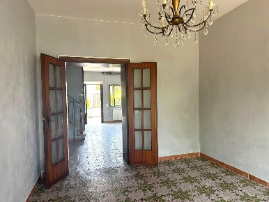 Foto Casa indipendente a Capannori Centro di 100 m² con 6 locali in vendita