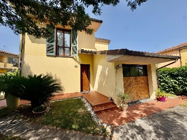 Foto Casa indipendente a Casciana Terme Lari Quattro Strade di 117 m²