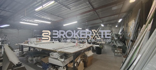 Foto Capannone industriale a Carrara Avenza di 420 m² con 1 locali