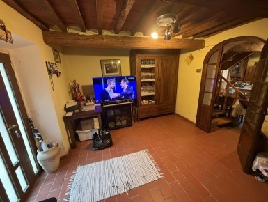 Foto Casa indipendente a Calci Centro di 80 m² con 4 locali in vendita