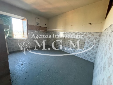 Foto Appartamento a Santa Maria a Monte Centro di 320 m² con 12 locali