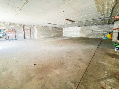Foto Garage a Siena Stazione di 18 m² con 2 locali in vendita