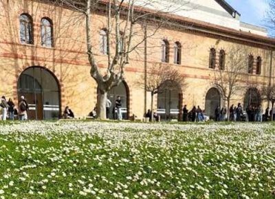 Foto Appartamento a Ancona di 95 m² con 4 locali in affitto