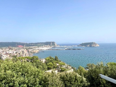 Foto Appartamento in san gennaro agnano, Pozzuoli Pozzuoli Alta di 120 m²