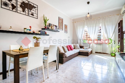 Foto Appartamento in Via Sestio Calvino 72, Roma Cinecittà di 80 m²