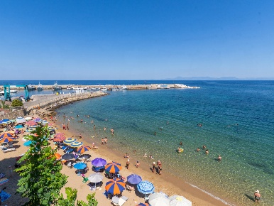 Foto Appartamento in Via G Mazzini 11, Castellabate San Marco di 90 m²