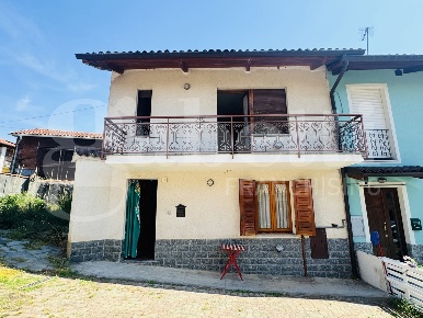 Foto Casa indipendente in San Rocco, Piossasco di 87 m² con 2 locali