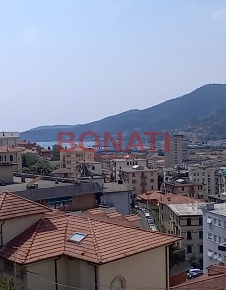 Foto Appartamento a La Spezia Centro Storico di 168 m² con 6 locali