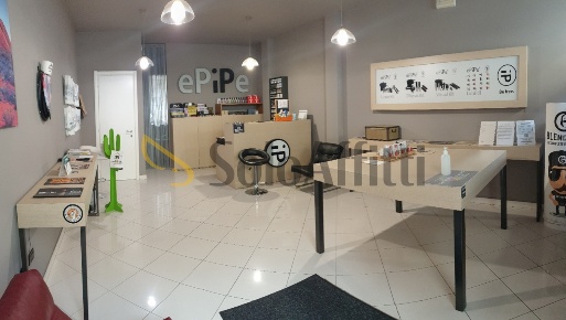 Foto Locale commerciale in Via Benedetti 13, Legnago Centro di 50 m²