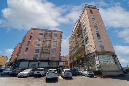 Foto Attività commerciale in Via Vittorio Emanuele 424, Paternò di 1249 m²