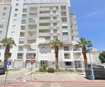 Foto Ufficio in CORSO DELLA CARBONERIA, Bari Libertà di 50 m² con 2 locali