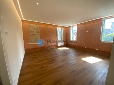 Foto Appartamento in Via Rudena, Padova Santo di 80 m² con 3 locali