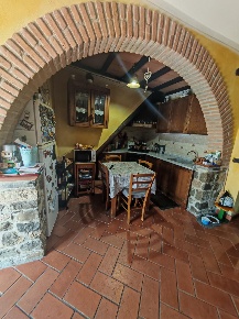 Foto Appartamento a Fosdinovo di 75 m² con 3 locali in vendita
