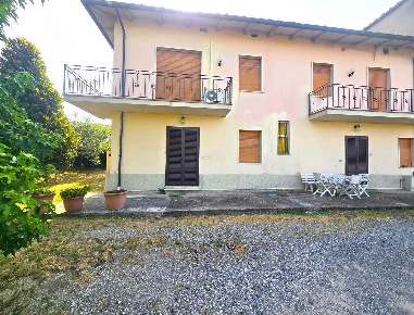 Foto Casa indipendente in via Fossanuova, Porcari Centro di 160 m²