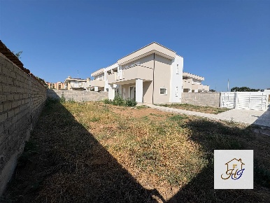 Foto Villa bifamiliare a Anzio Anzio Due di 100 m² con 5 locali in vendita