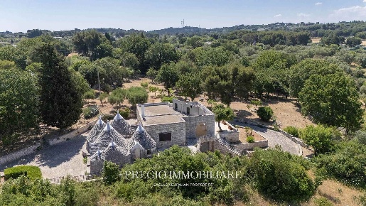 Foto Trullo in Contrada Aratico, Monopoli di 170 m² con 5 locali in vendita