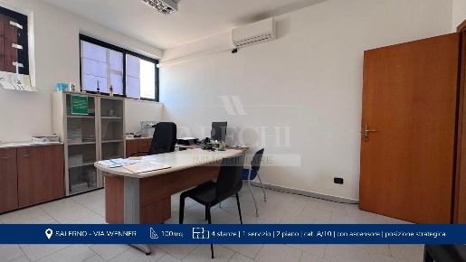 Foto Ufficio a Salerno Zona Industriale - San Leonardo di 100 m² in affitto