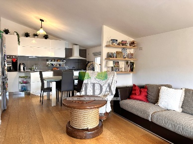Foto Appartamento in via dell'Anitra, San Benedetto del Tronto di 100 m²