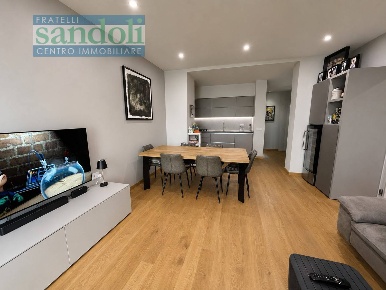 Foto Appartamento in via Pietro Micca, Vercelli Centro di 102 m² in vendita