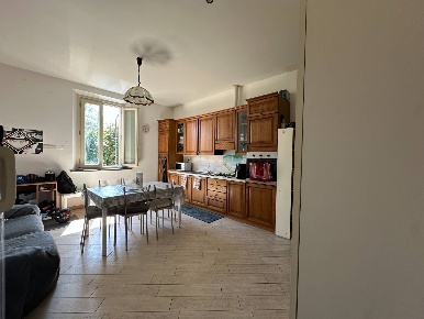 Foto Appartamento in via roma 4, Altopascio Centro di 100 m² con 4 locali