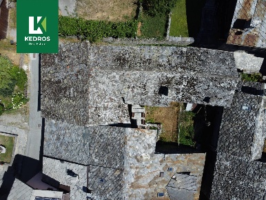 Foto Rustico in Strada Echarlod Superiore, La Salle Centro di 330 m²