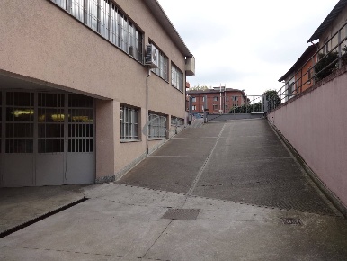 Foto Posti auto in Via Giusti, Varese Giubiano - San Carlo di 15 m²
