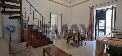 Foto Appartamento in Via Platamone 21, Rosolini di 127 m² con 7 locali