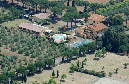Foto Agriturismo in Via Gorizia 14, Cecina di 200 m² con 25 locali