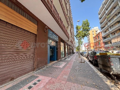 Foto Negozio in napoli, Bari Libertà di 20 m² con 3 locali in vendita