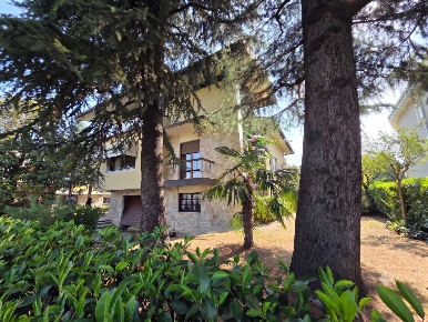 Foto Villa singola in Via Triumplina 208, Brescia Villaggio Prealpino