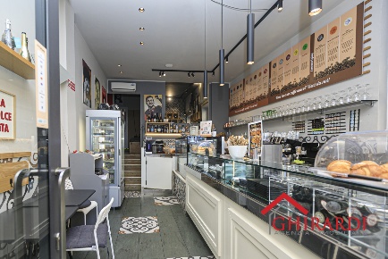 Foto Attività commerciale in Via Trento 52, Genova Albaro di 78 m²
