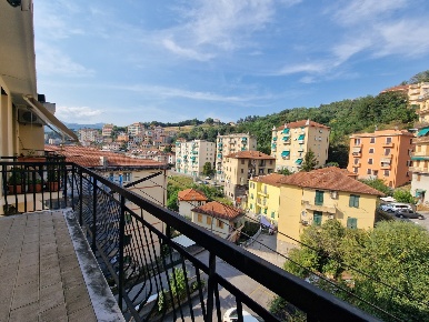 Foto Appartamento in Salita Serra Riccò 7, Genova Pontedecimo di 85 m²