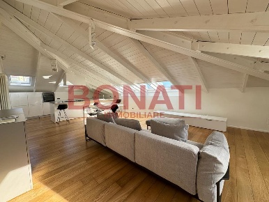 Foto Mansarde a La Spezia Centro Storico di 140 m² con 5 locali in affitto