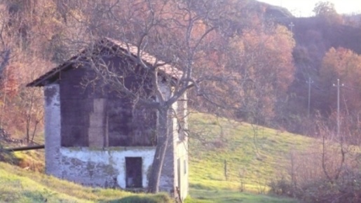Foto Magazzino a Malvicino di 100 m² con 2 locali in vendita